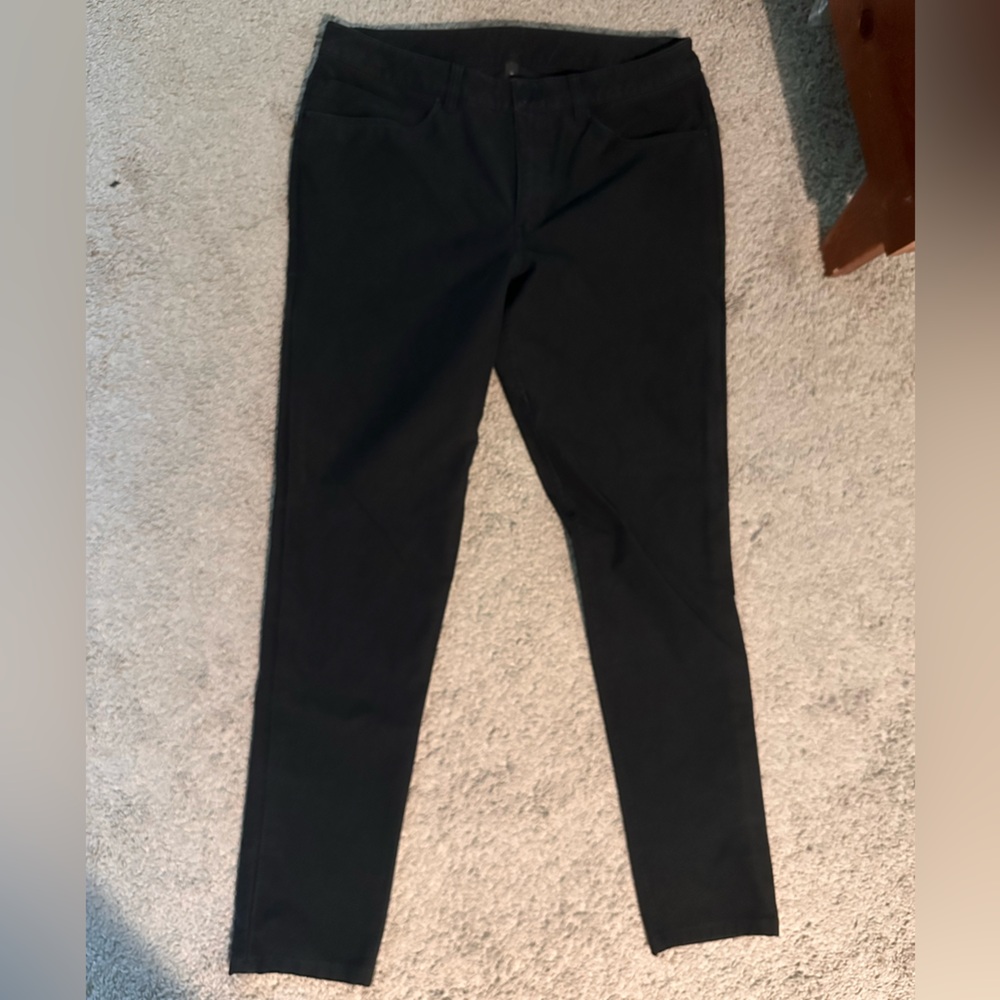 Black lululemon pants men’s size 34